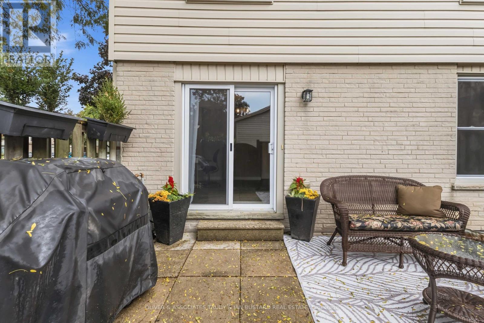109 Mcmaster Drive E Property Photo 33