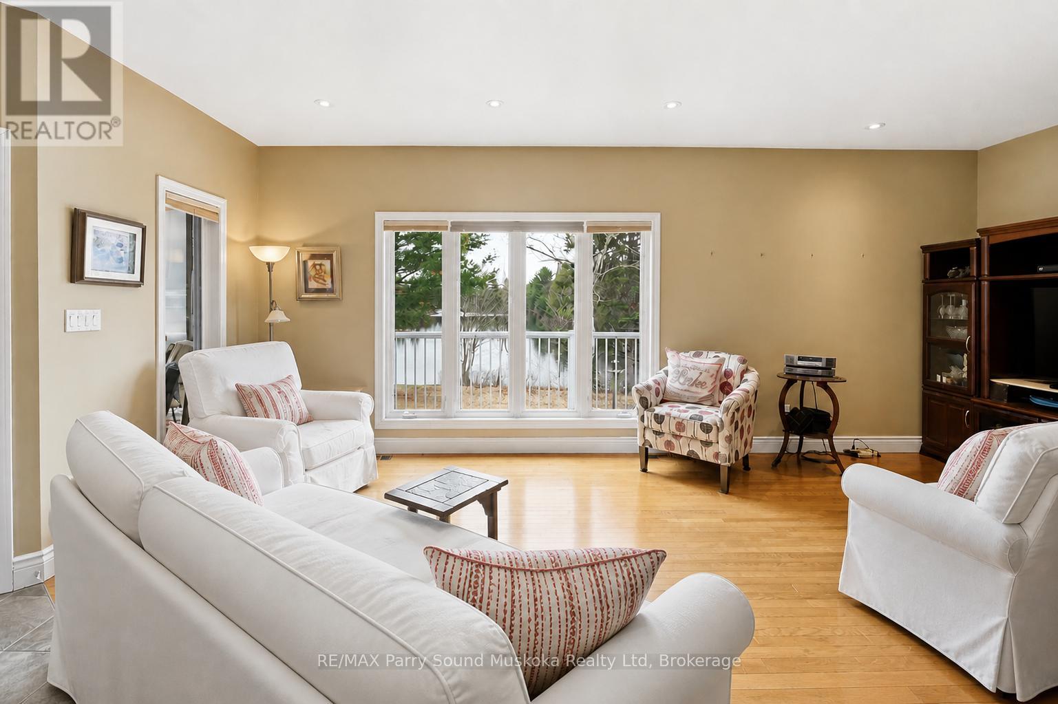 132 Lawson Drive Property Photo 10