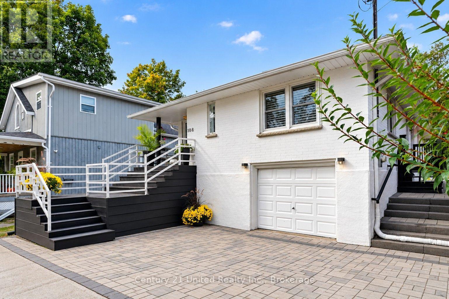 108 James Street E Property Photo 5