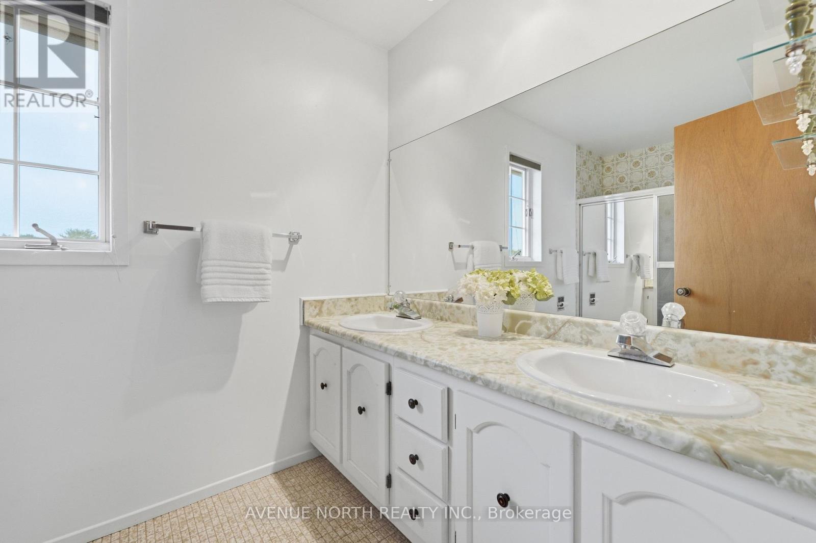 1283 Surrey Avenue Property Photo 31