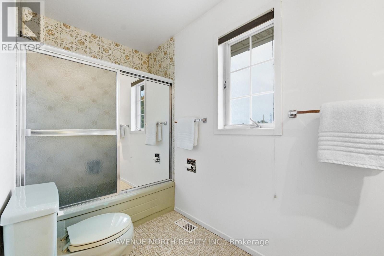 1283 Surrey Avenue Property Photo 32