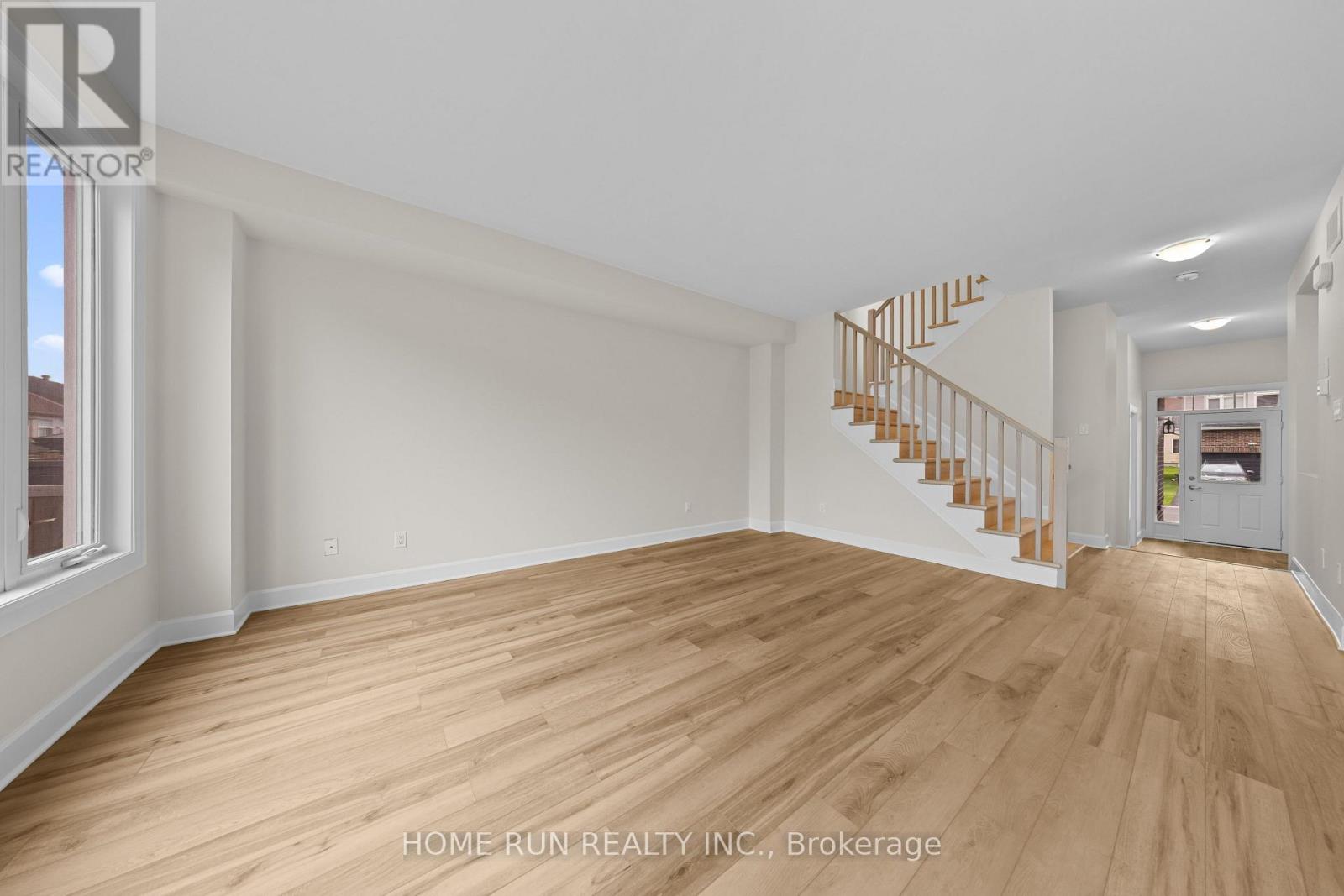 55 Robertson Lane Property Photo 13