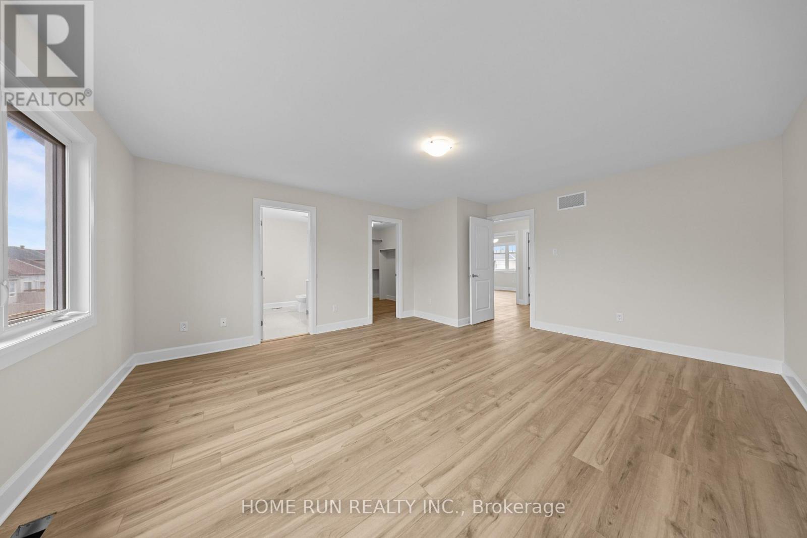 55 Robertson Lane Property Photo 23