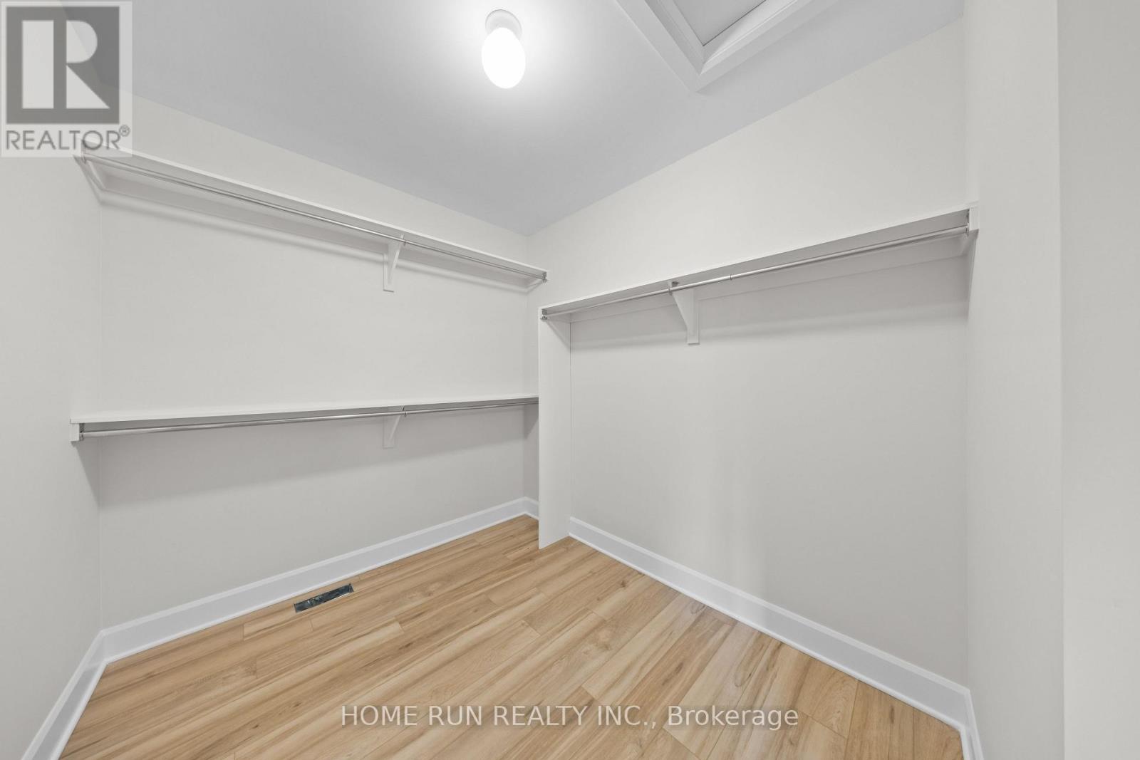 55 Robertson Lane Property Photo 28