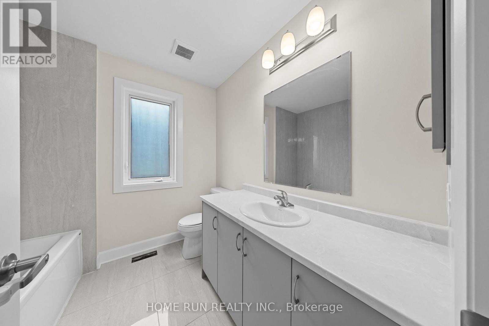 55 Robertson Lane Property Photo 30