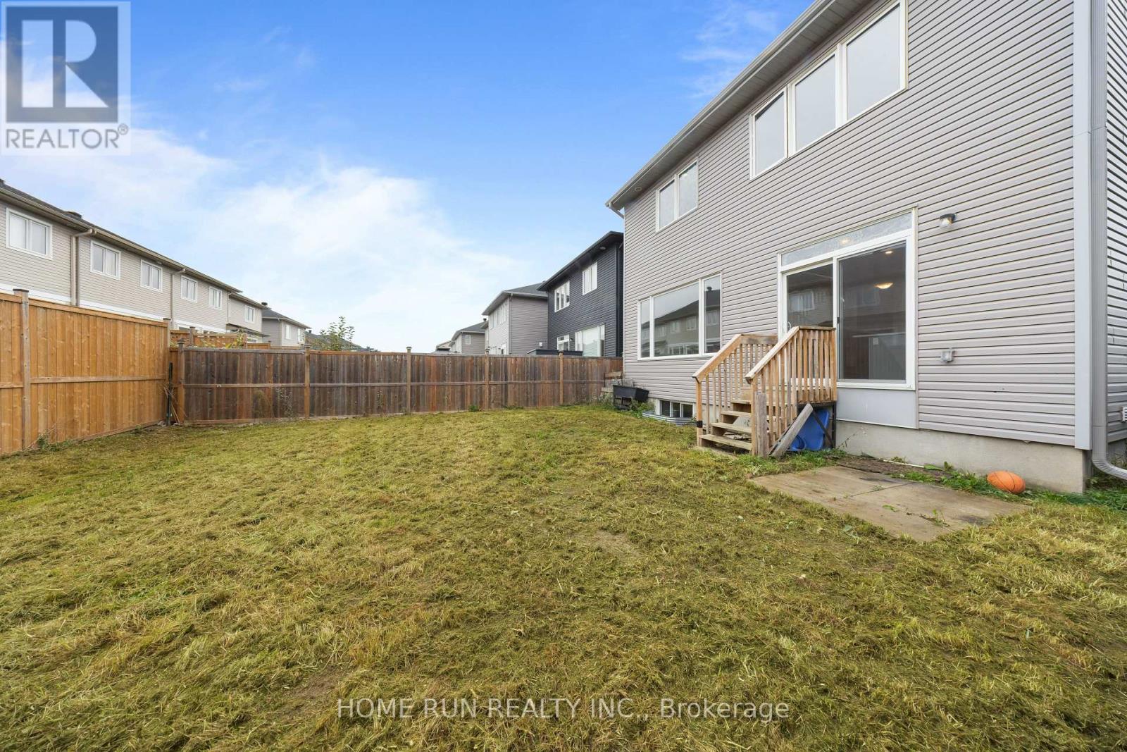 55 Robertson Lane Property Photo 40