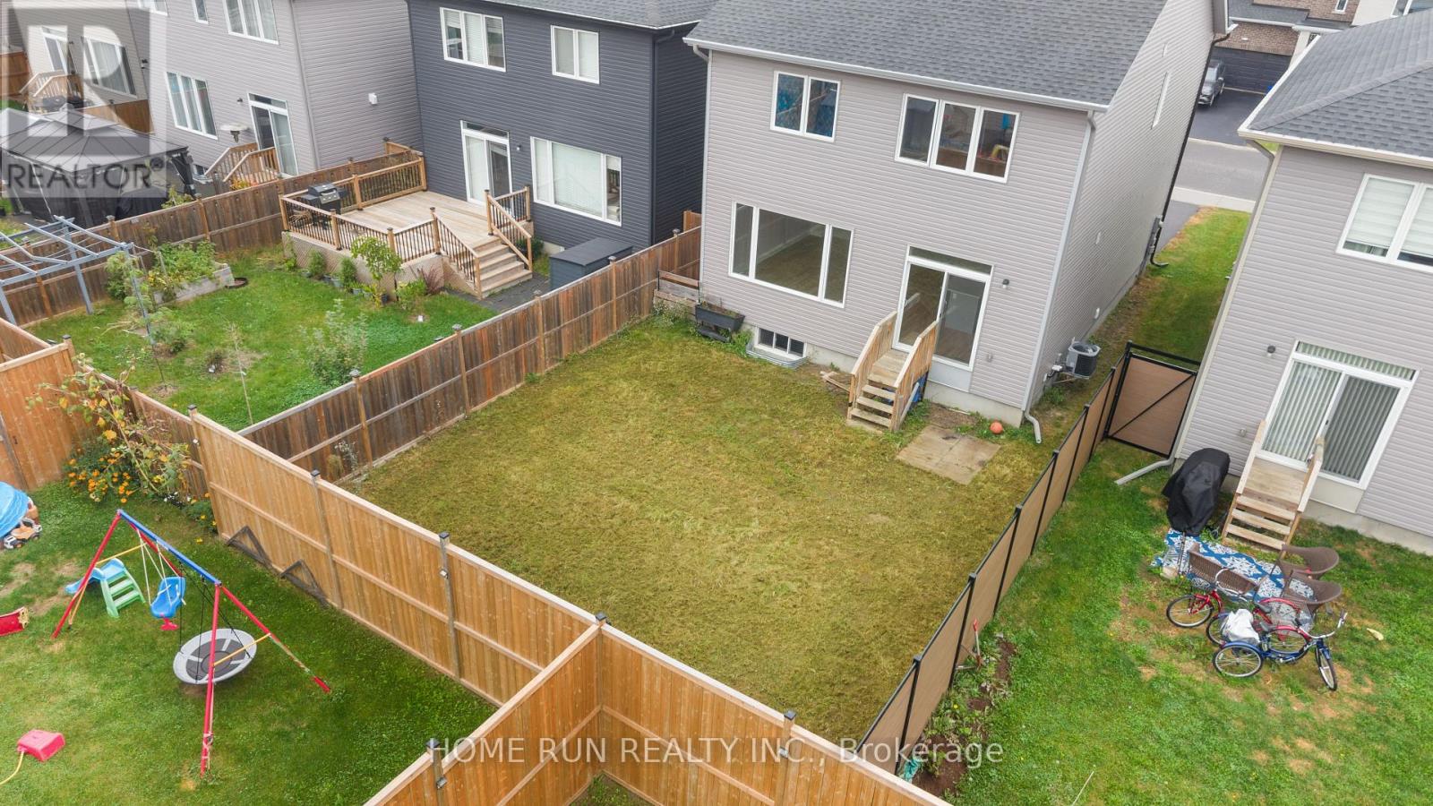 55 Robertson Lane Property Photo 41