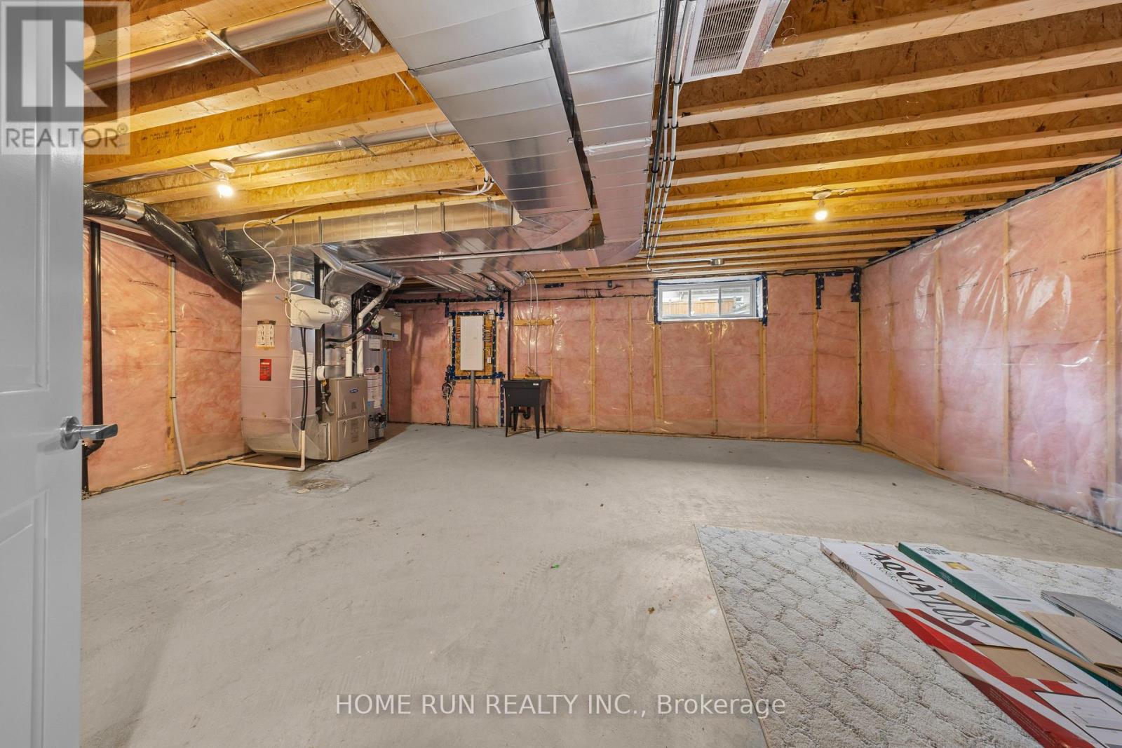 55 Robertson Lane Property Photo 42