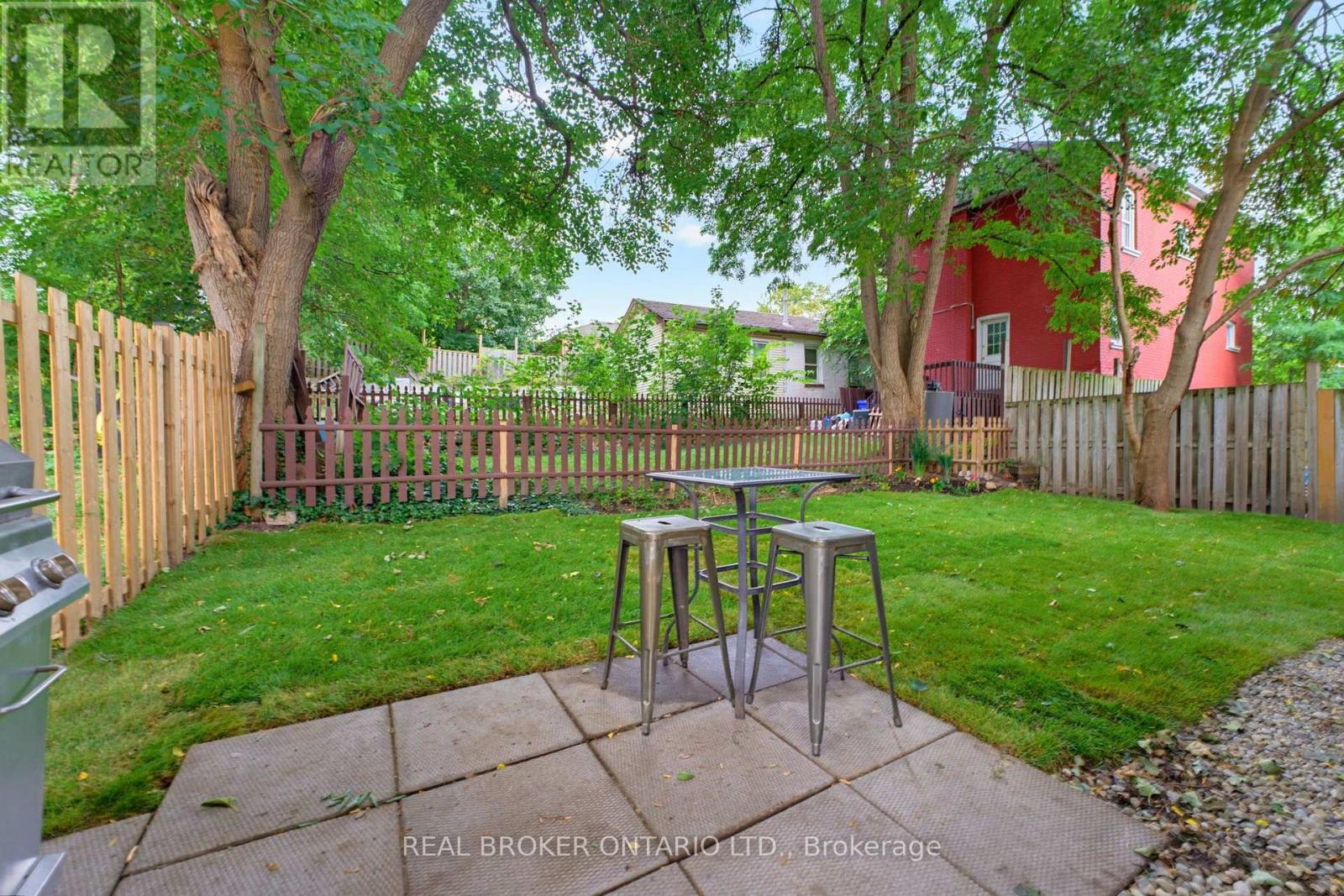 118 Clarence Street Property Photo 21