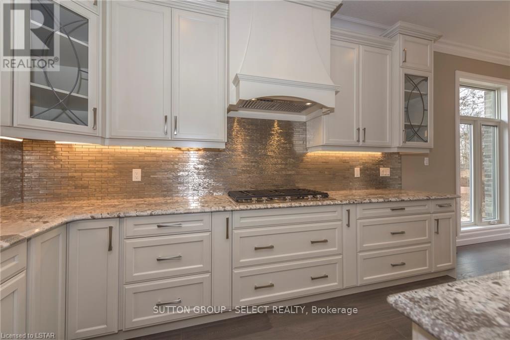10142 Pinery Bluffs Road Property Photo 14