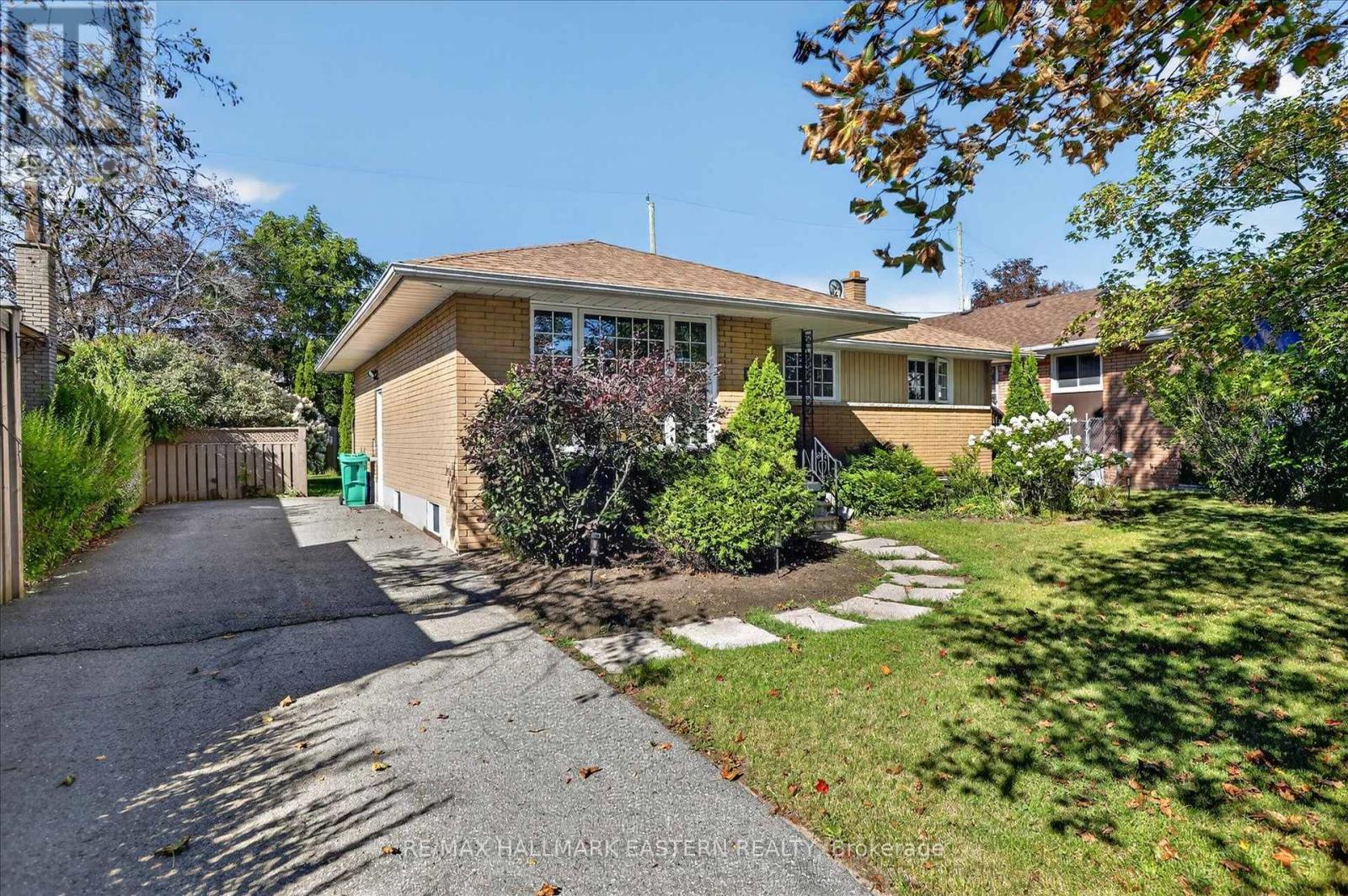 897 Westdale Avenue Property Photo 3