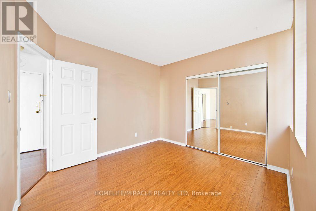 505 - 36 James Street S Property Photo 12