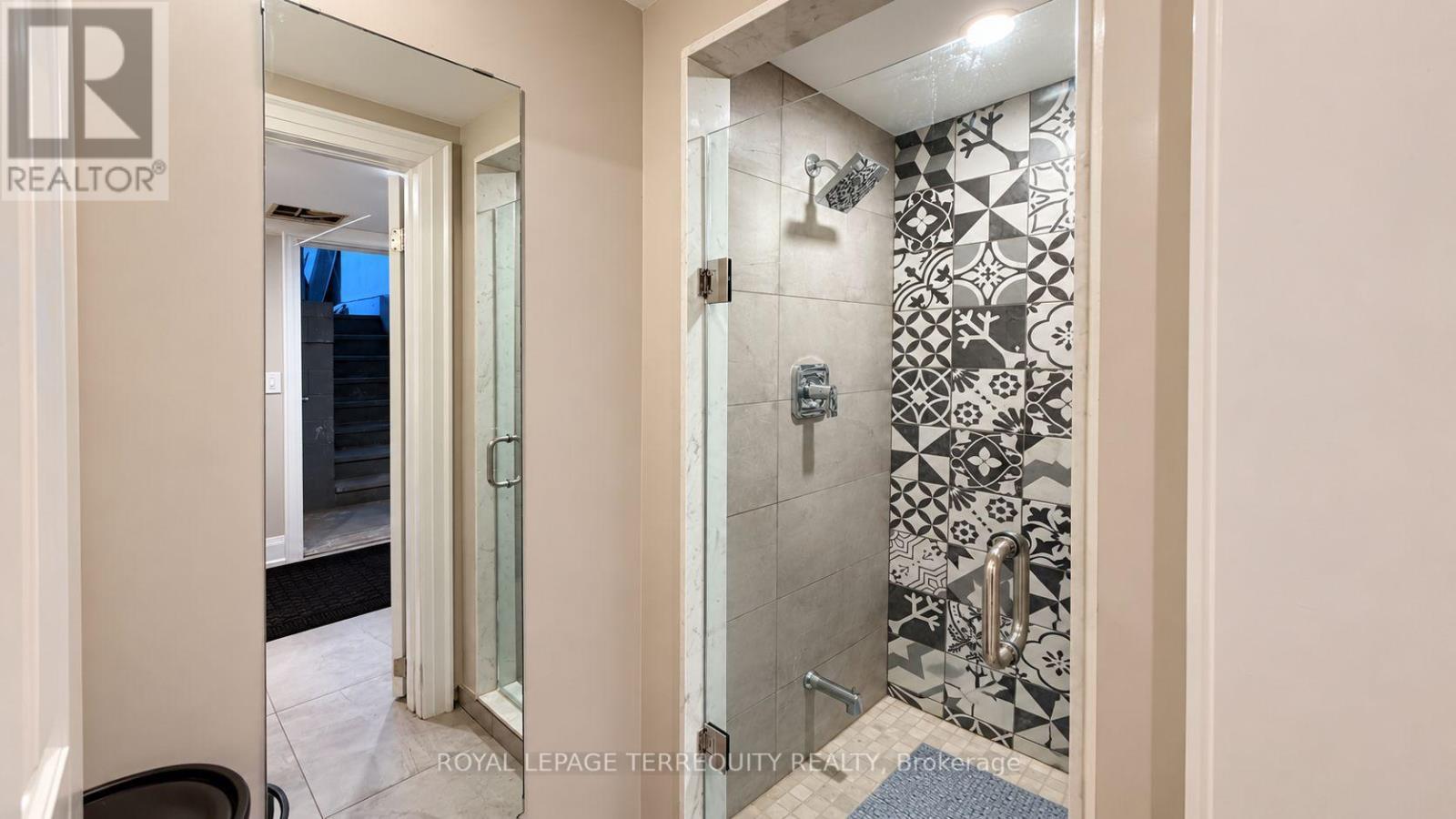 410 Kerman Avenue Property Photo 15