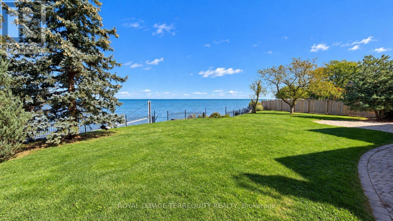 410 Kerman Avenue Property Photo 27