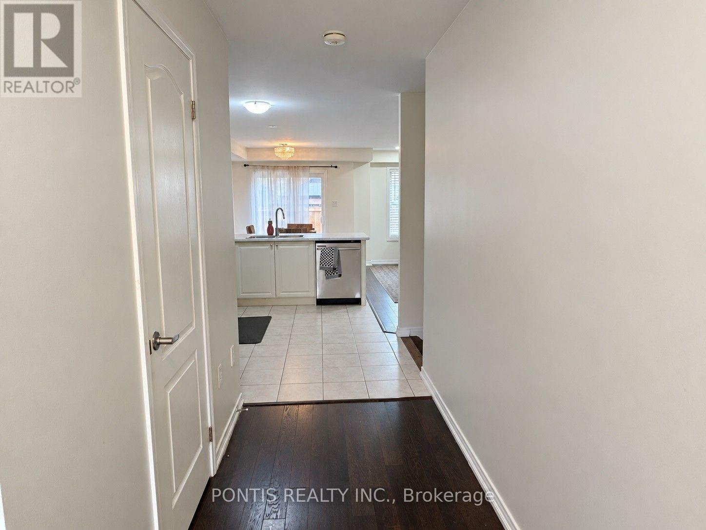 86 Munro Circle Property Photo 7