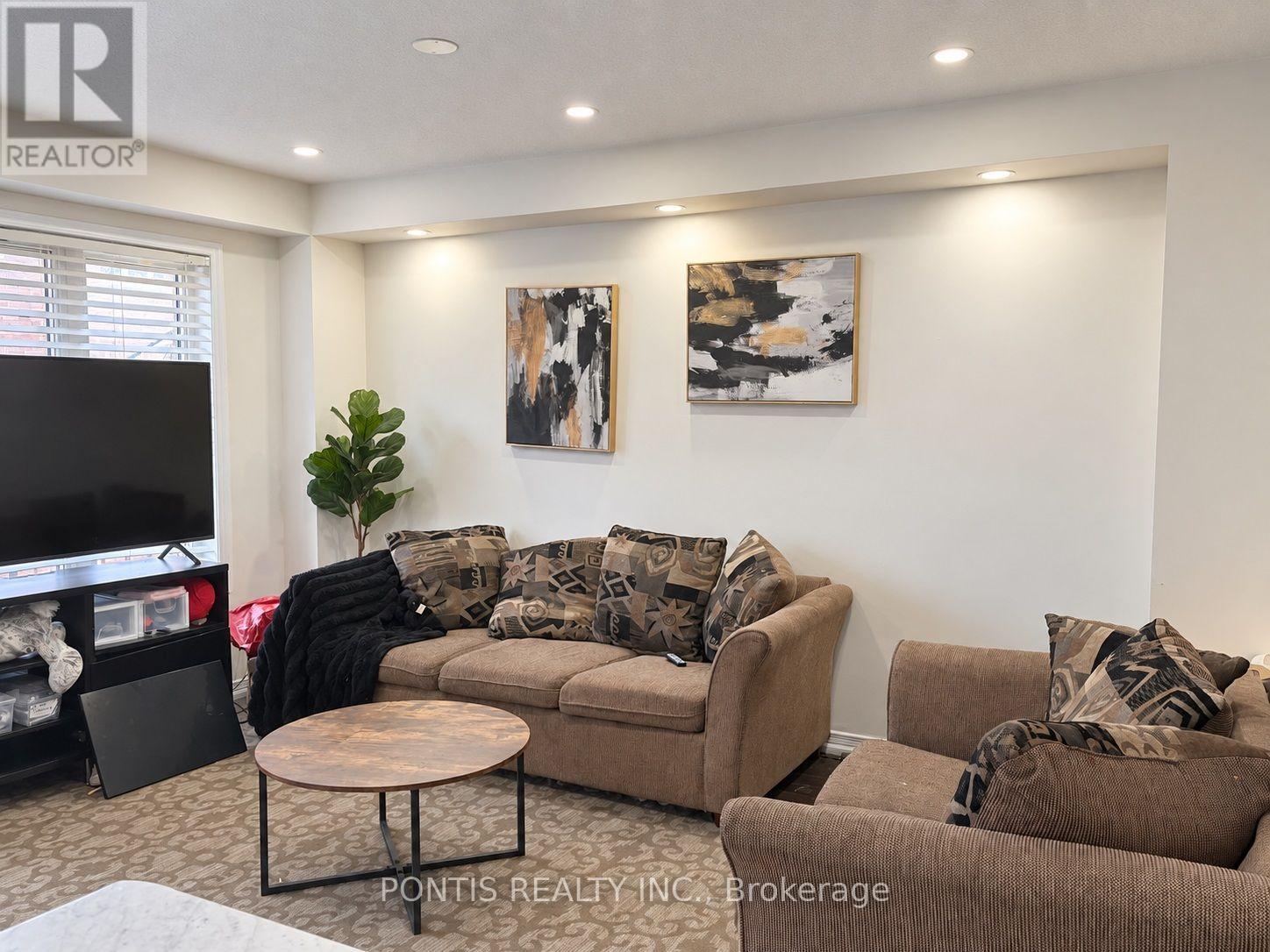 86 Munro Circle Property Photo 12