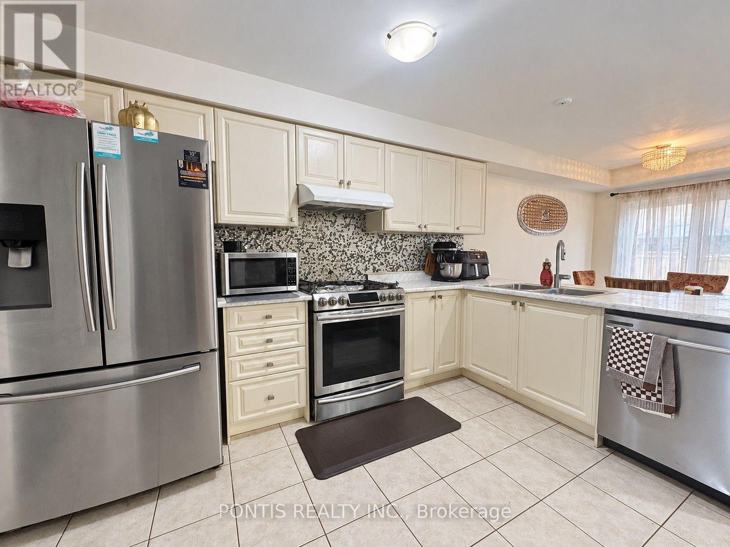 86 Munro Circle Property Photo 17