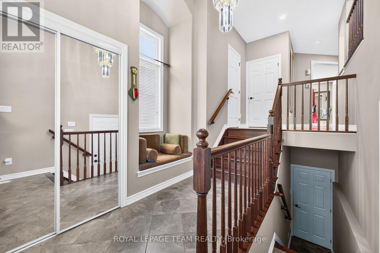 340 Gallantry Way Property Photo 6