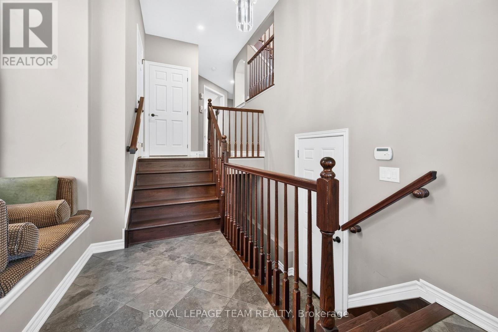 340 Gallantry Way Property Photo 7