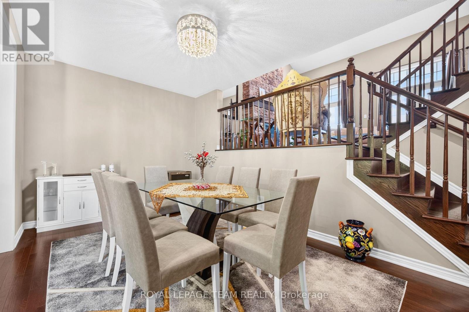 340 Gallantry Way Property Photo 12