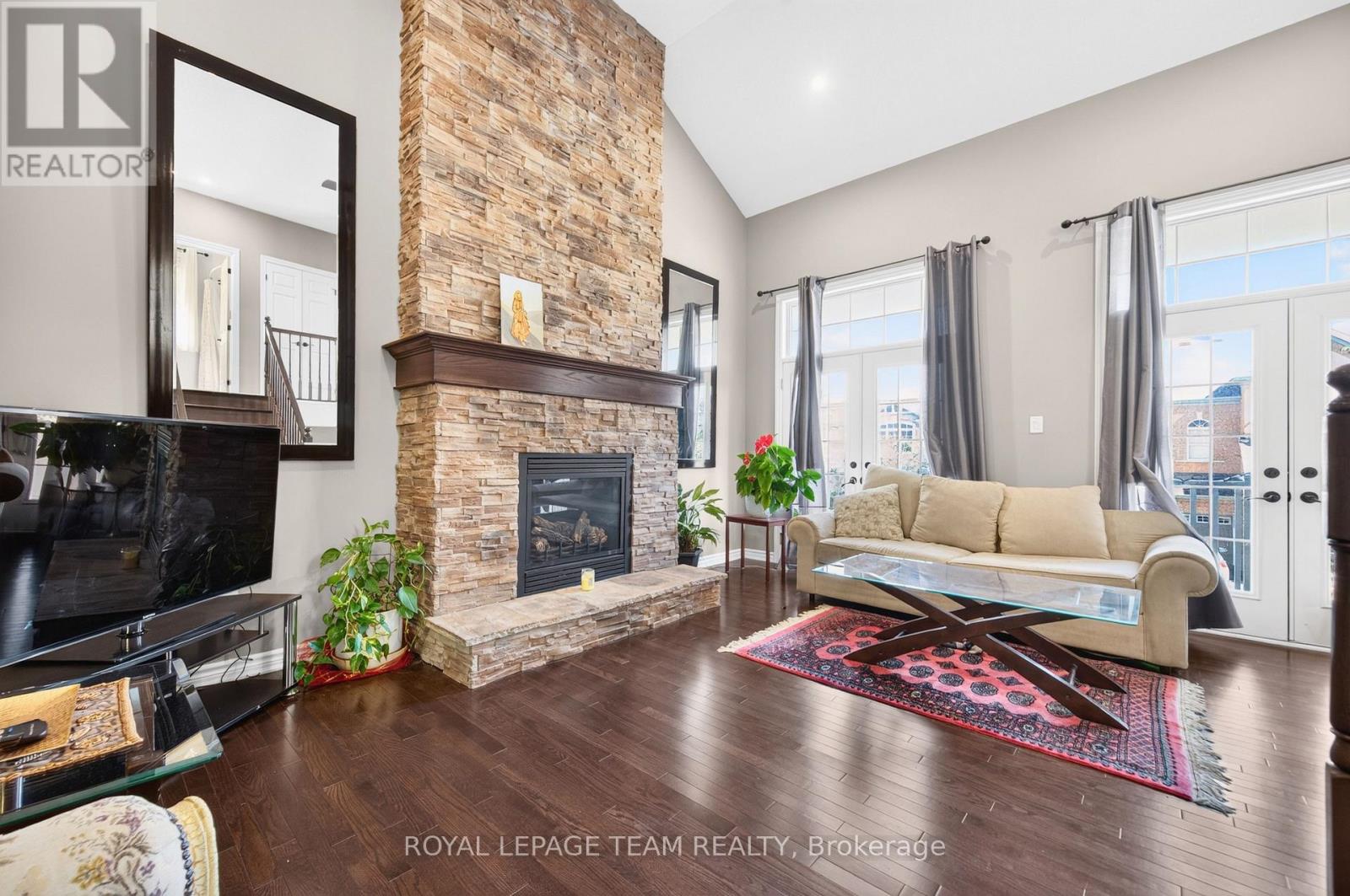 340 Gallantry Way Property Photo 24