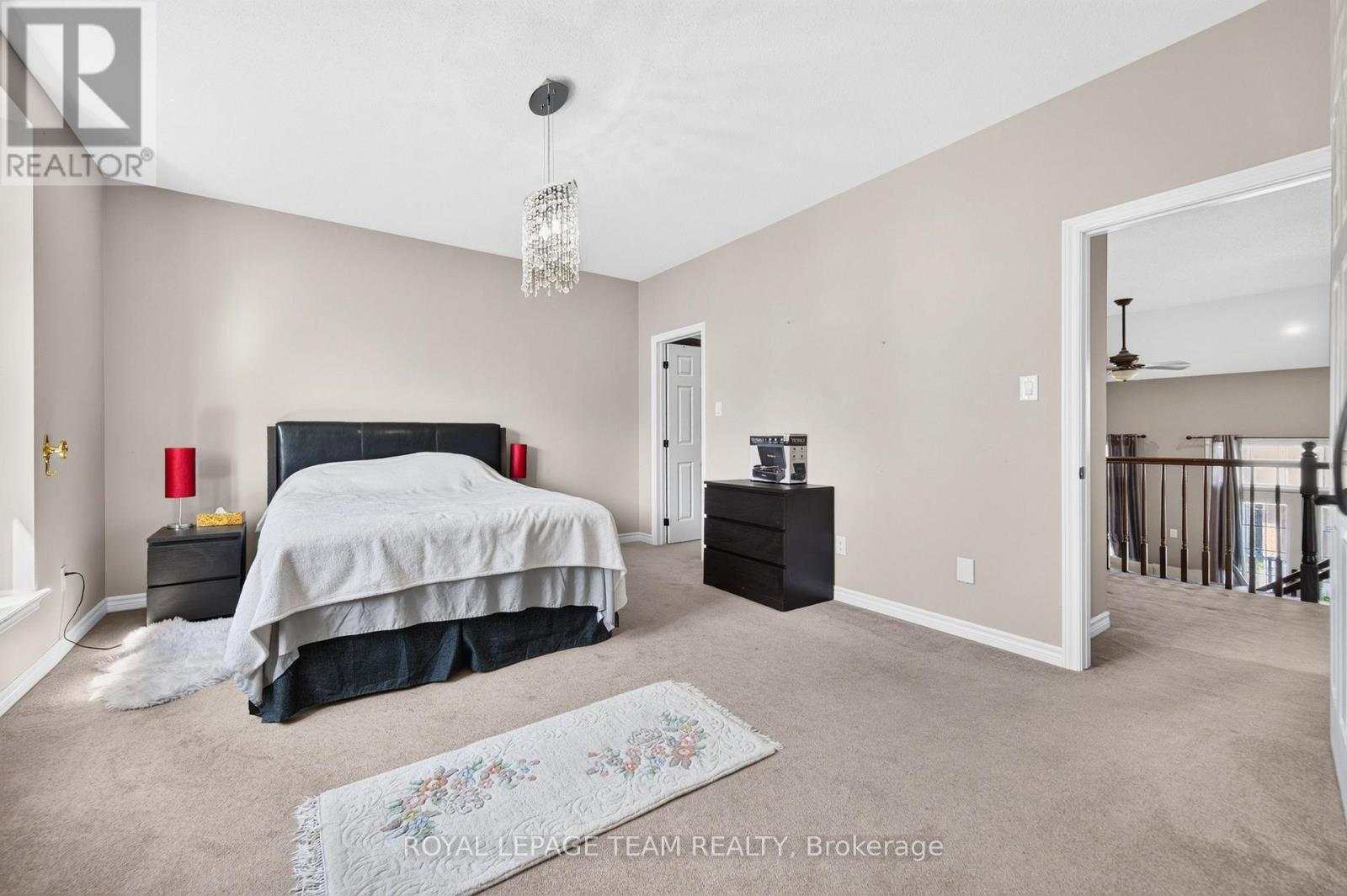 340 Gallantry Way Property Photo 30