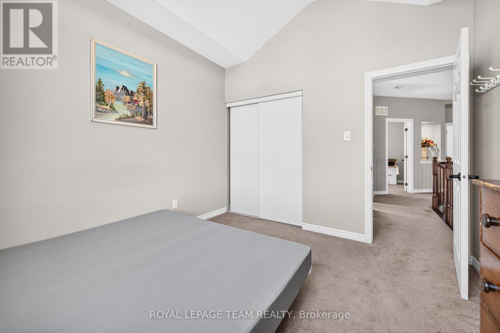 340 Gallantry Way Property Photo 38