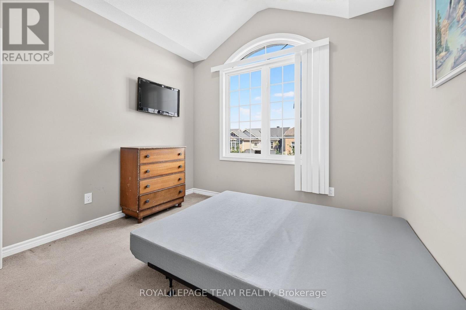 340 Gallantry Way Property Photo 39