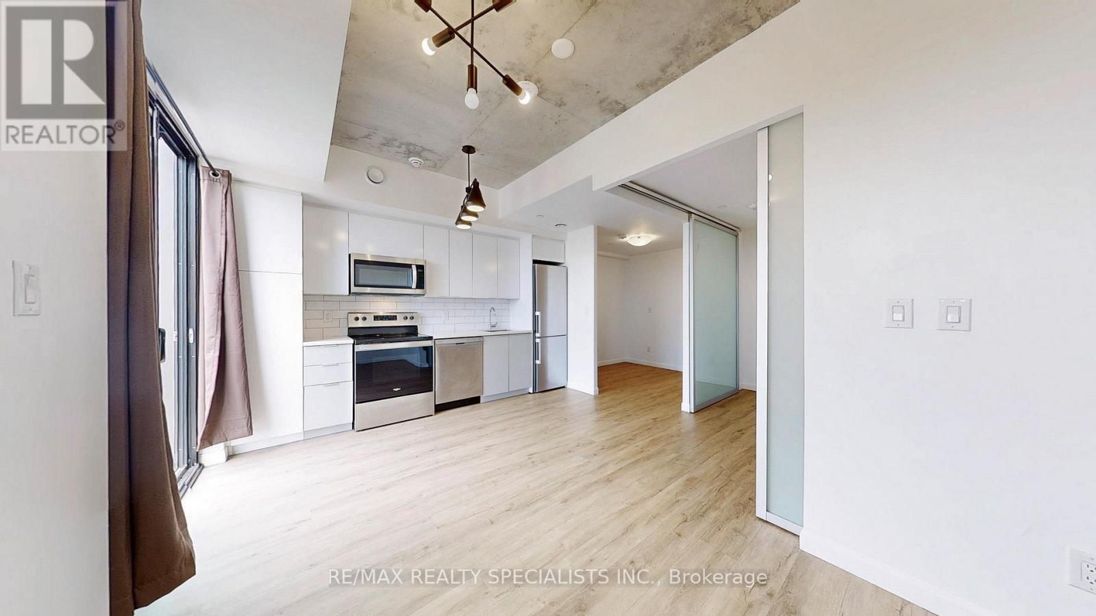 809 - 7 Erie Avenue Property Photo 11