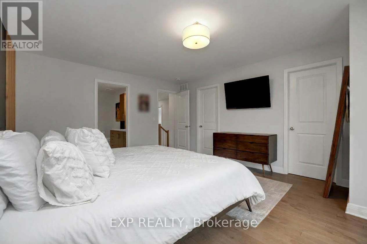 312 Squadron Crescent Property Photo 29