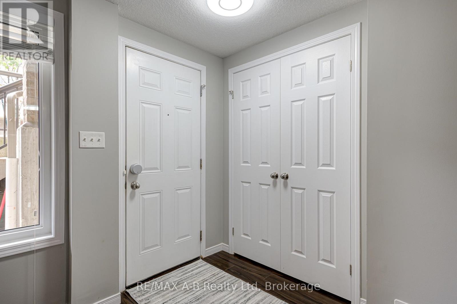 H - 242 Rachel Crescent Property Photo 7