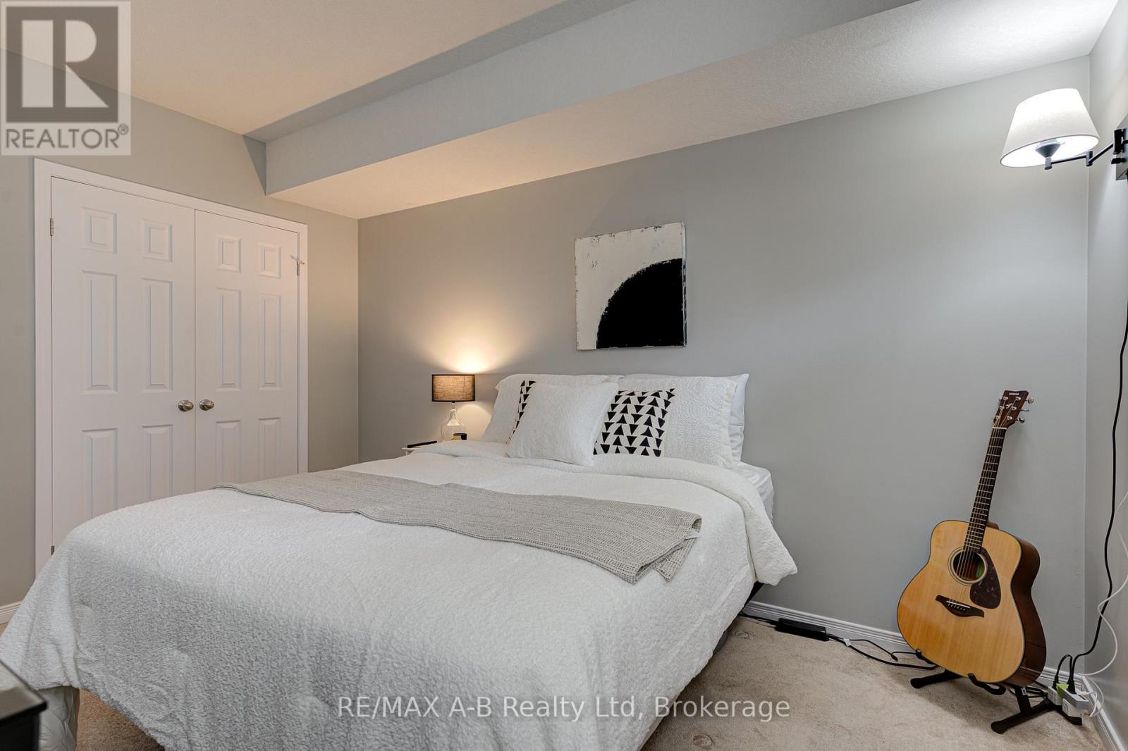 H - 242 Rachel Crescent Property Photo 20