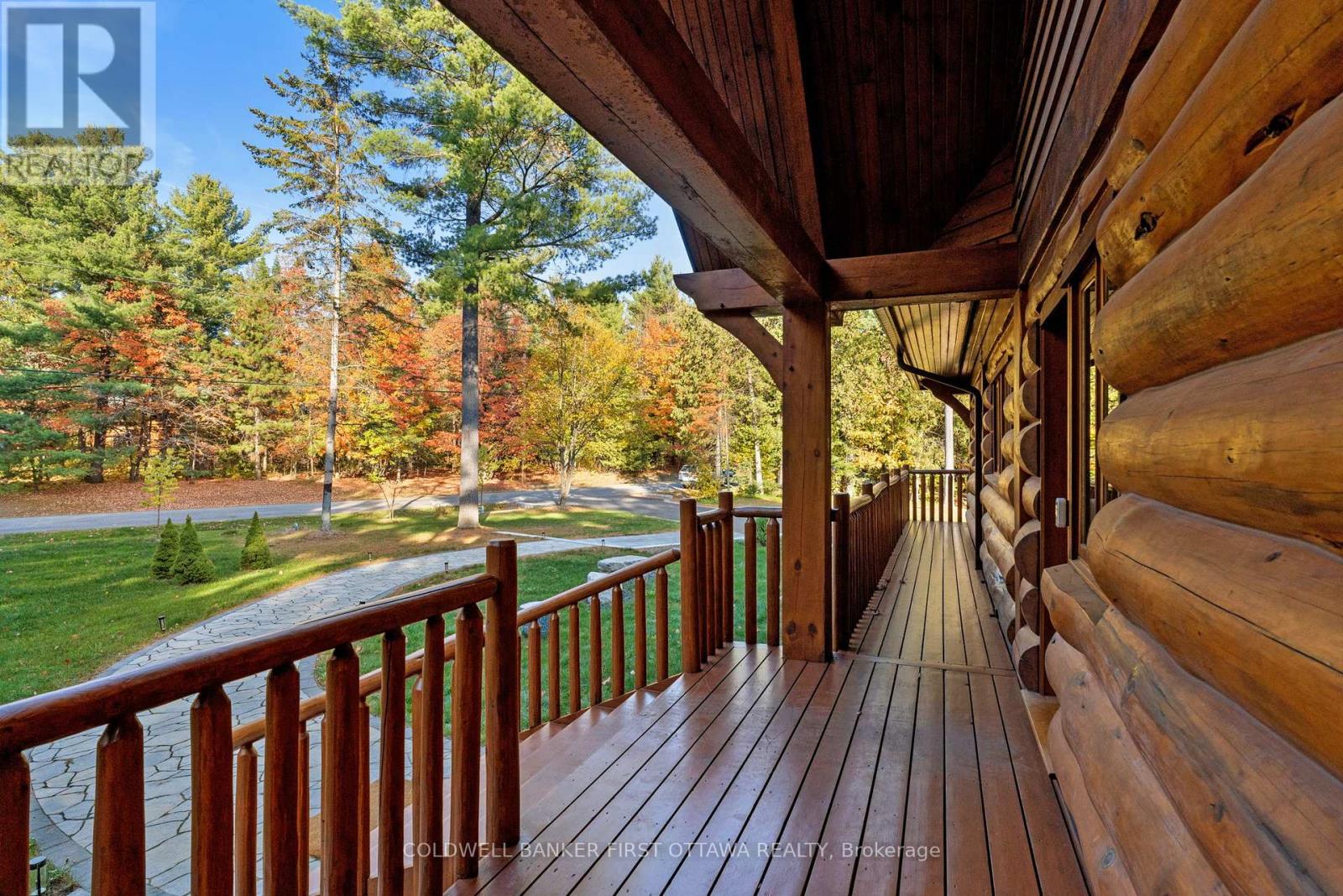 9 Lucas Lane Property Photo 4
