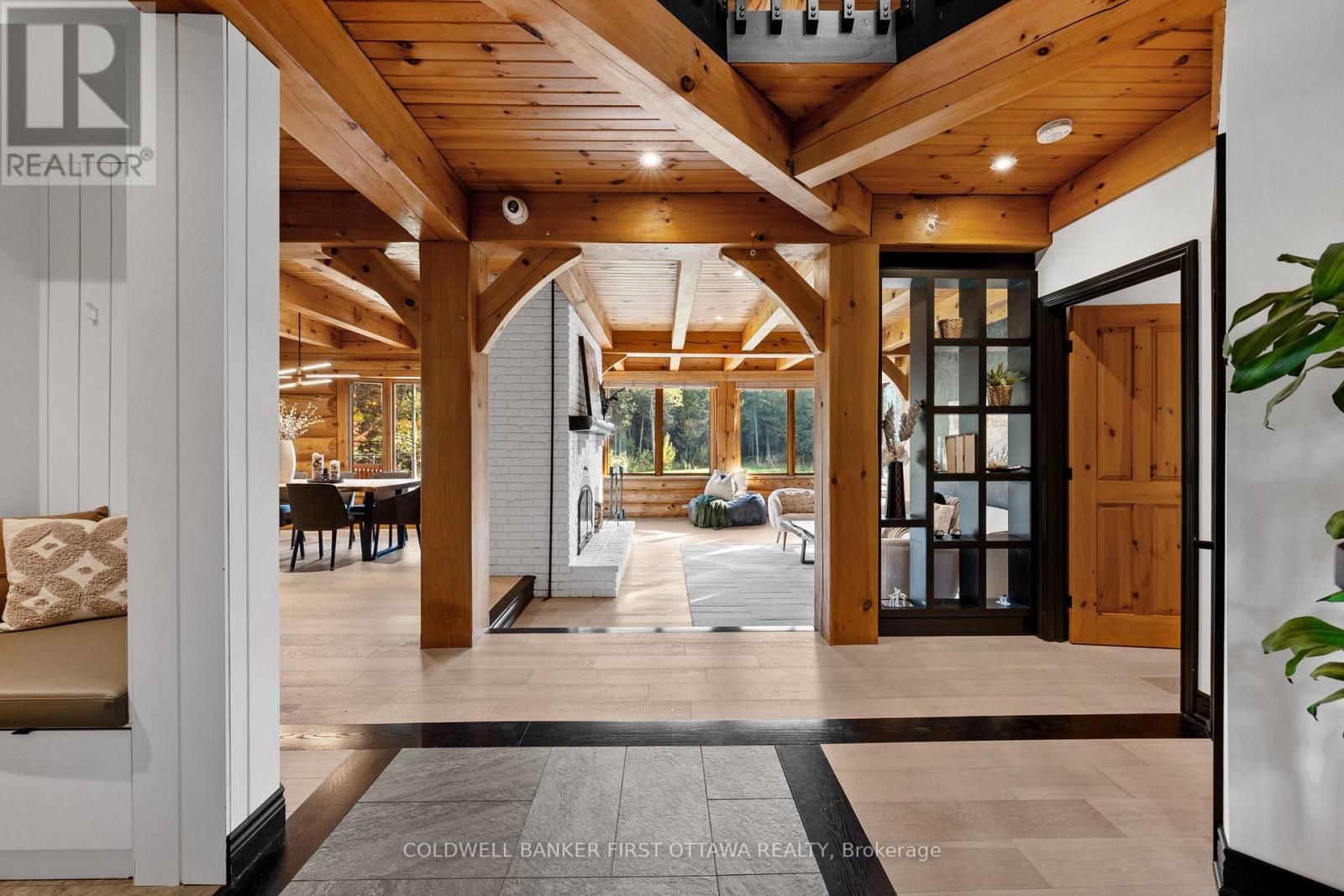 9 Lucas Lane Property Photo 5