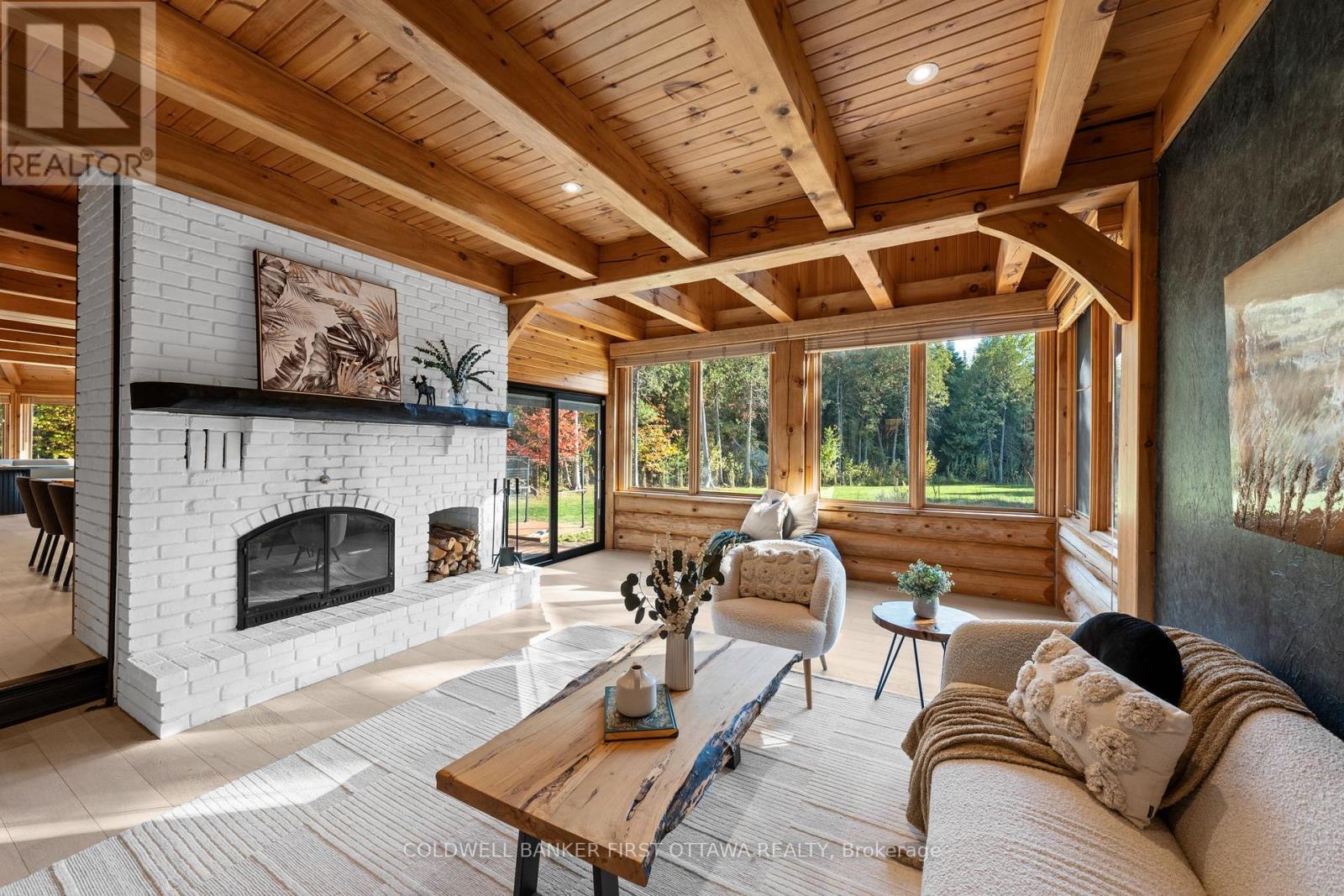9 Lucas Lane Property Photo 7