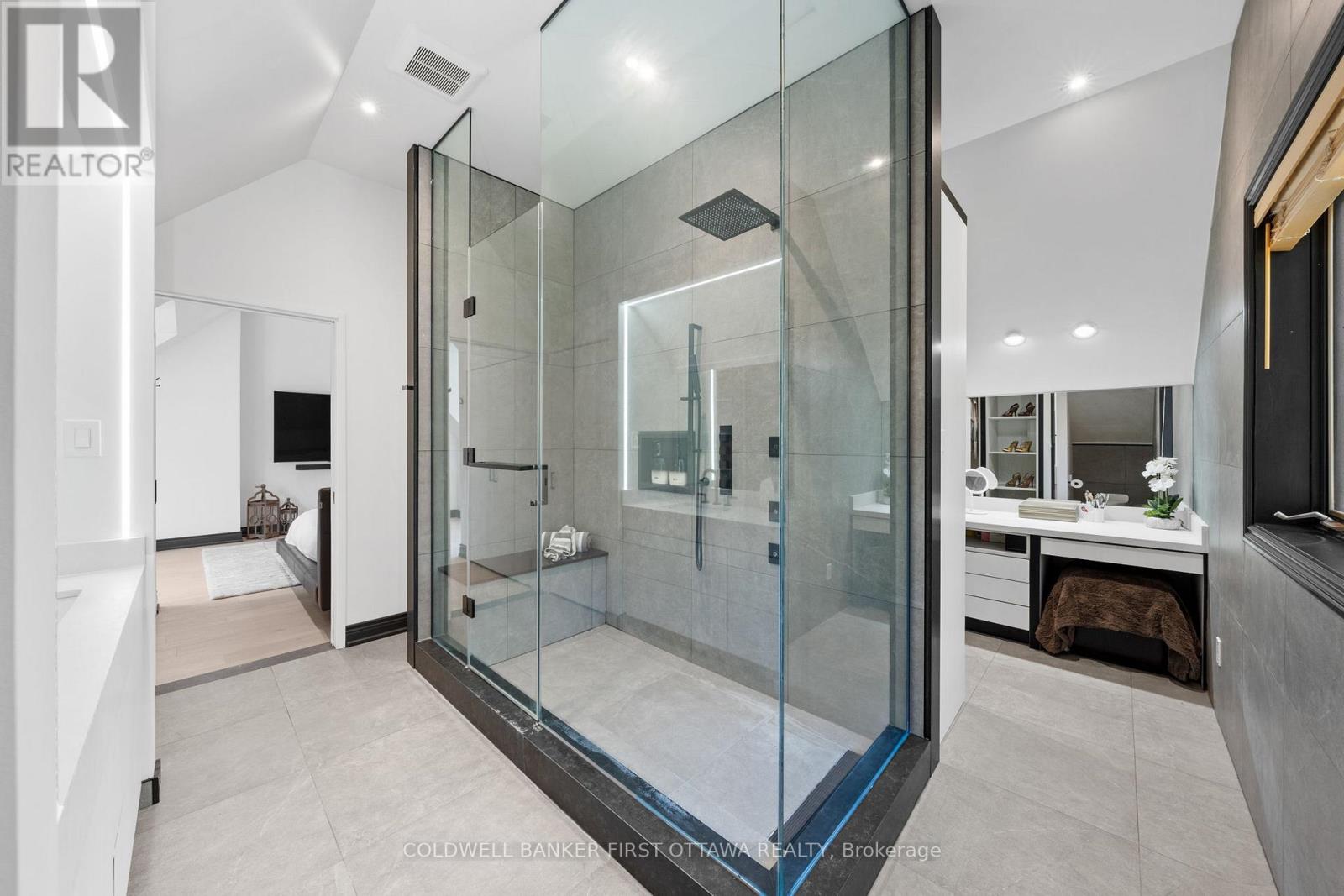 9 Lucas Lane Property Photo 26