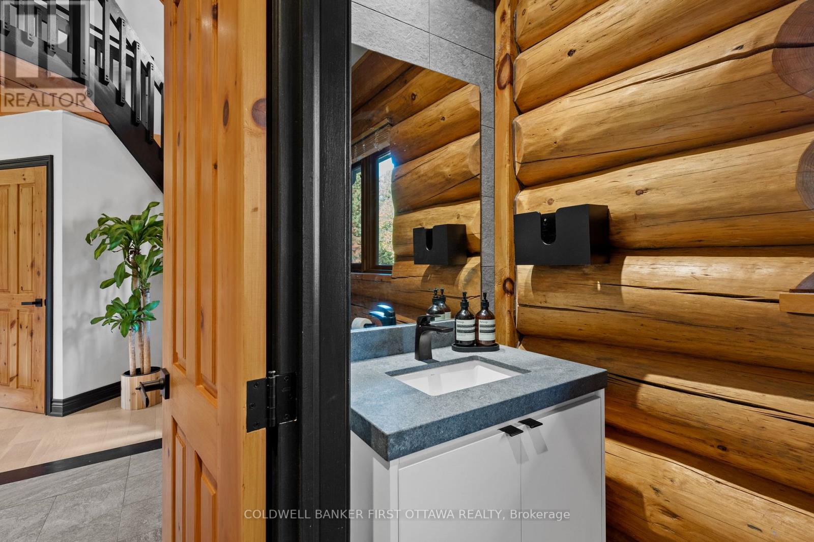 9 Lucas Lane Property Photo 31