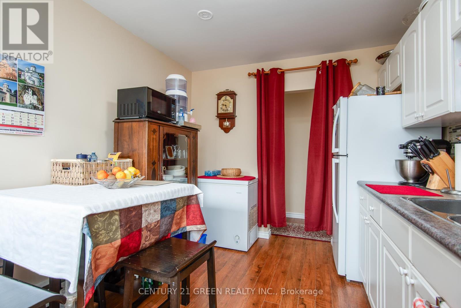 129 River Road E Property Photo 22
