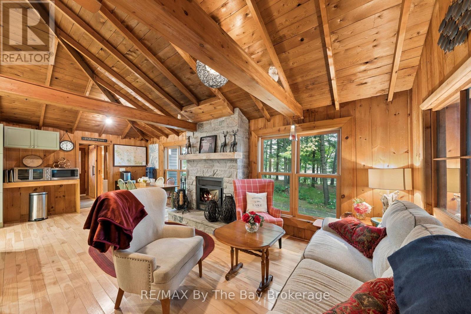 10158 Georgian Bay Shore Property Photo 14