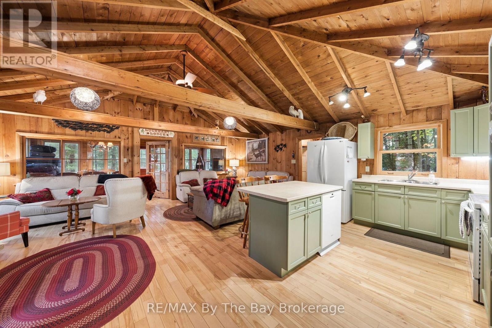 10158 Georgian Bay Shore Property Photo 15