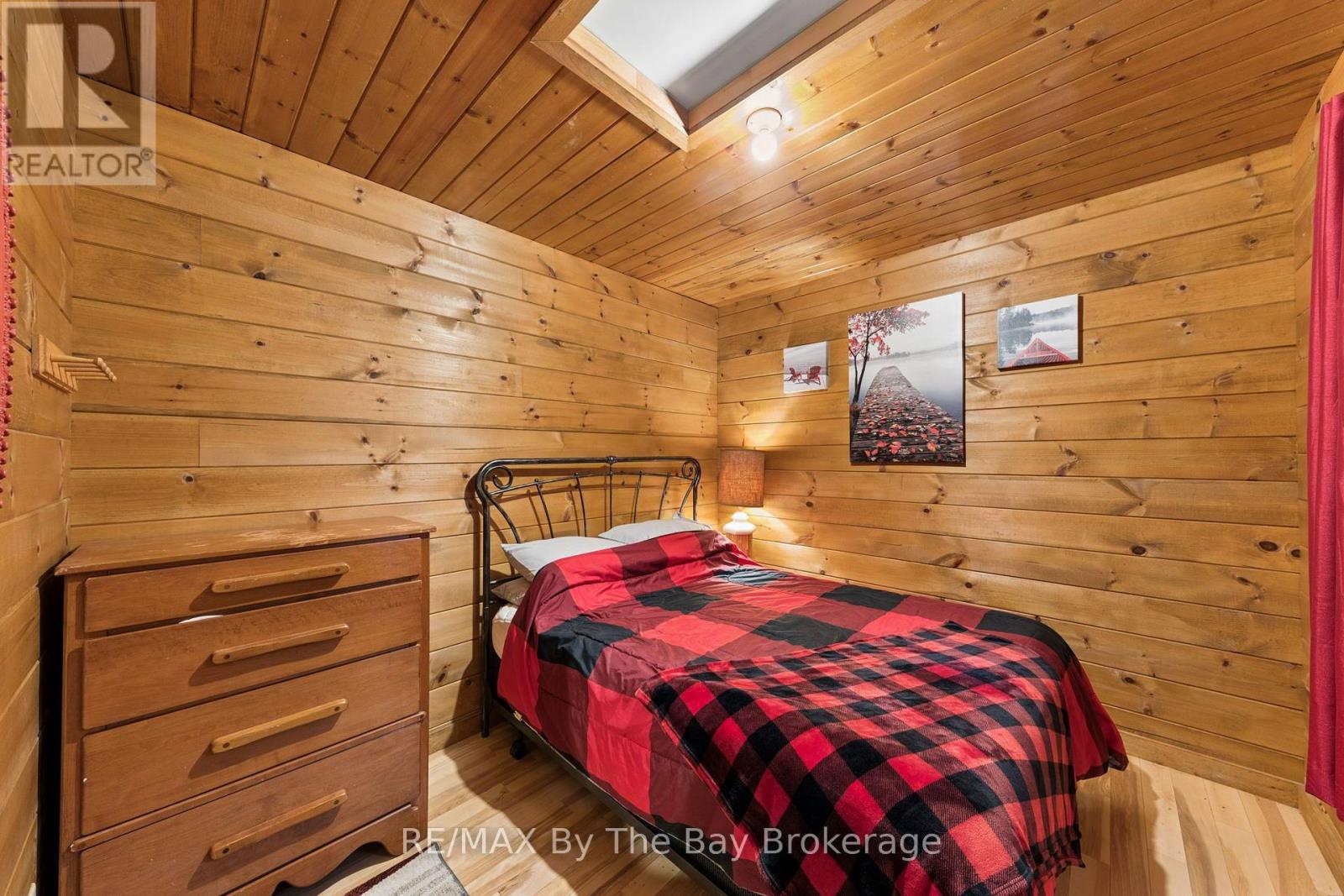 10158 Georgian Bay Shore Property Photo 21