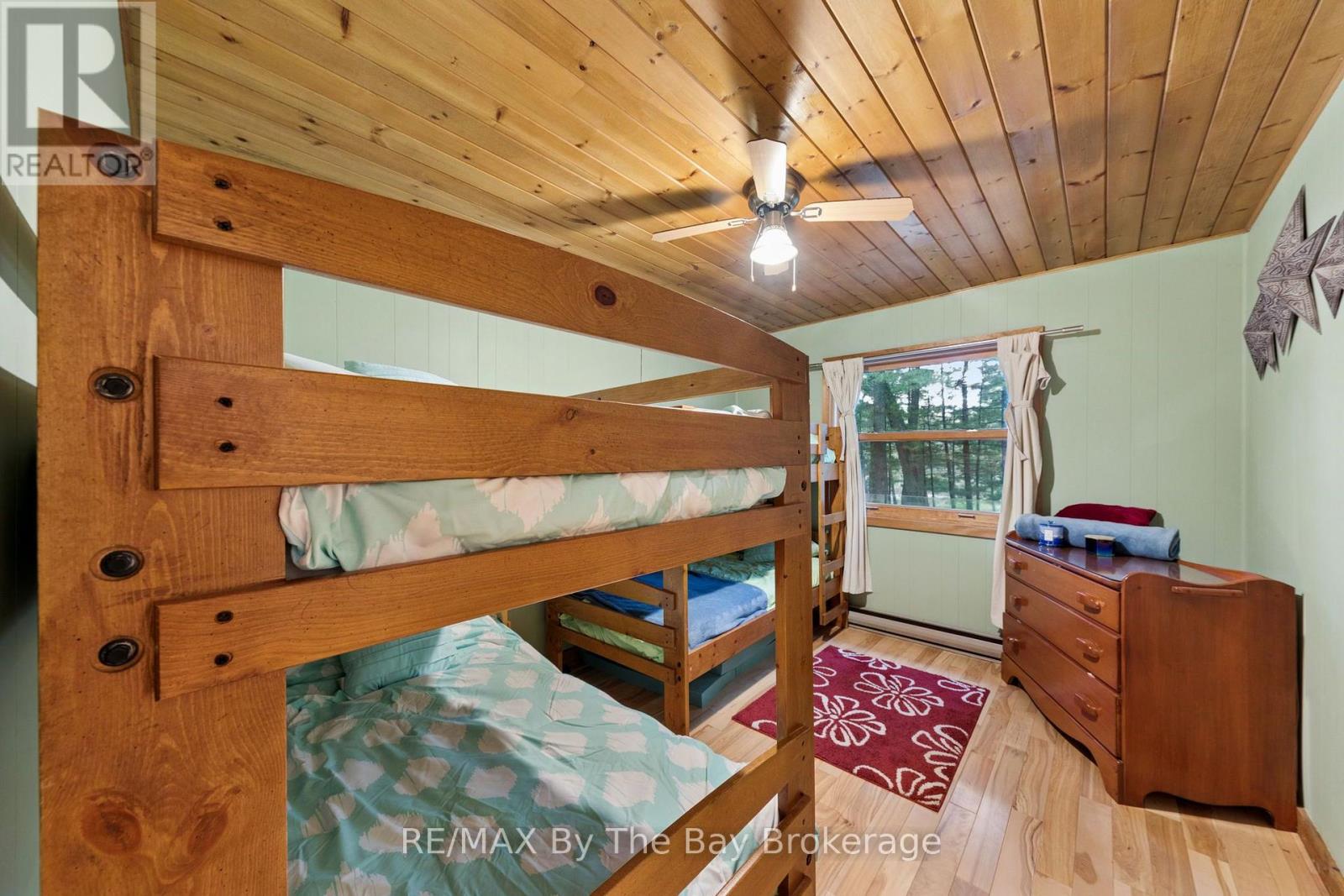10158 Georgian Bay Shore Property Photo 22