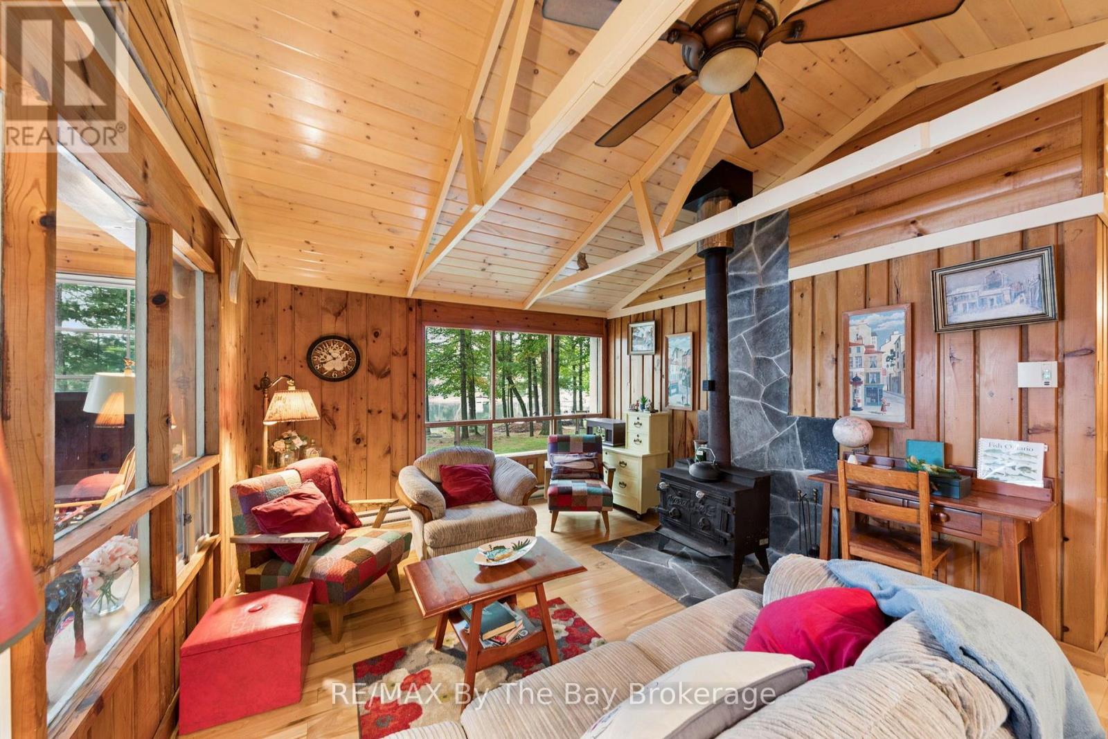 10158 Georgian Bay Shore Property Photo 34