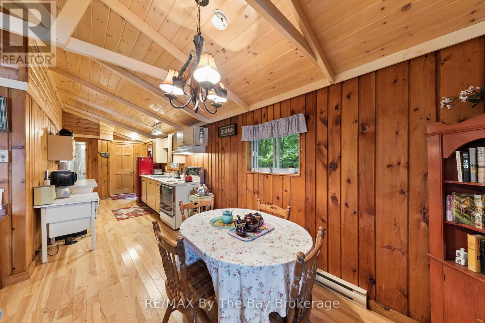 10158 Georgian Bay Shore Property Photo 39