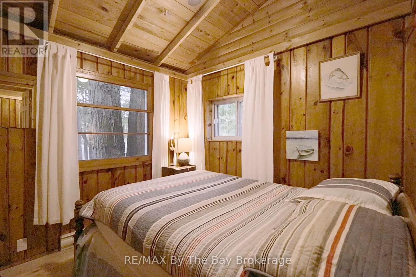 10158 Georgian Bay Shore Property Photo 42