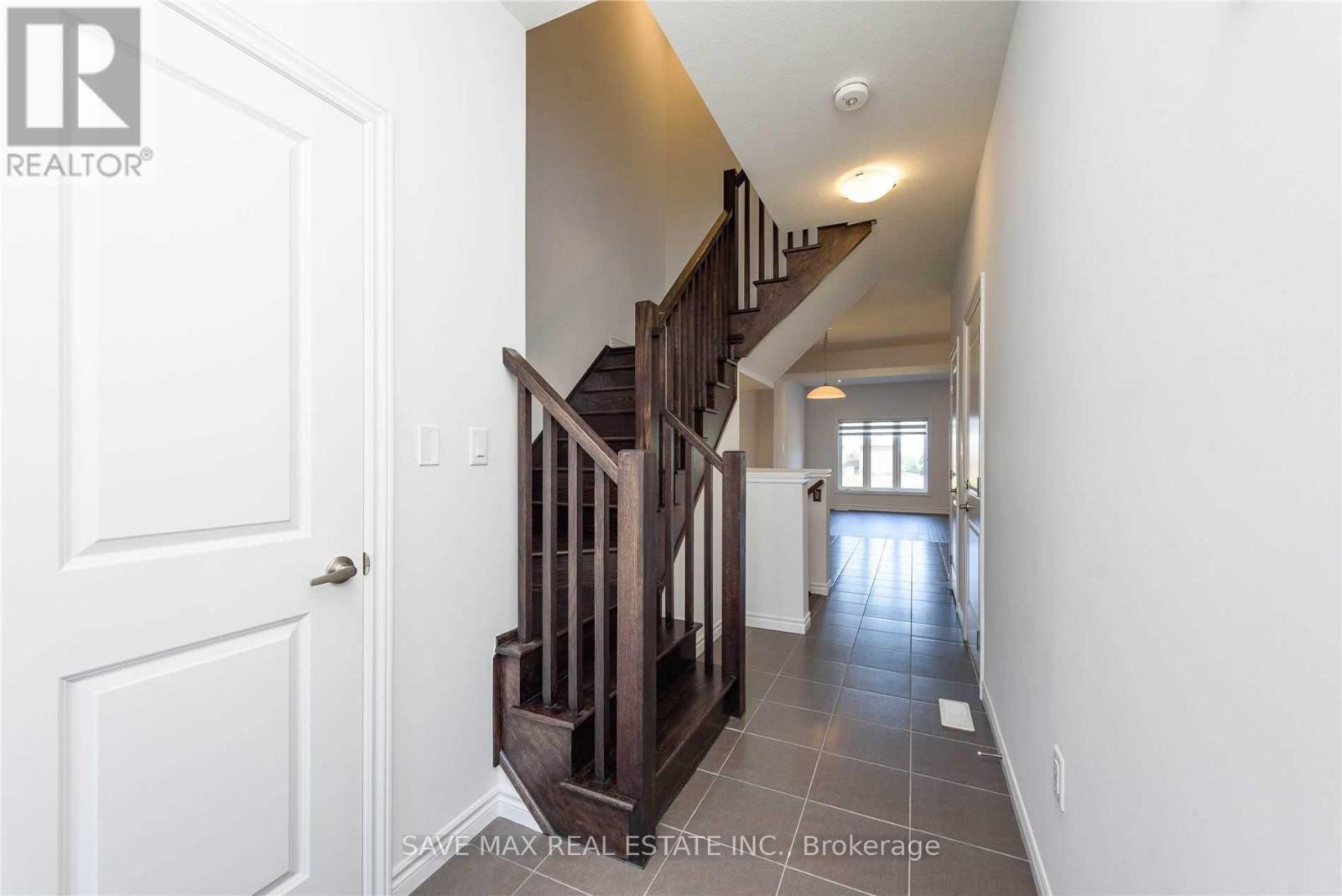 4873 Connor Drive Property Photo 5