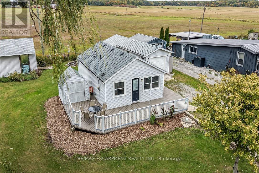 5 Willoway Lane Property Photo 3
