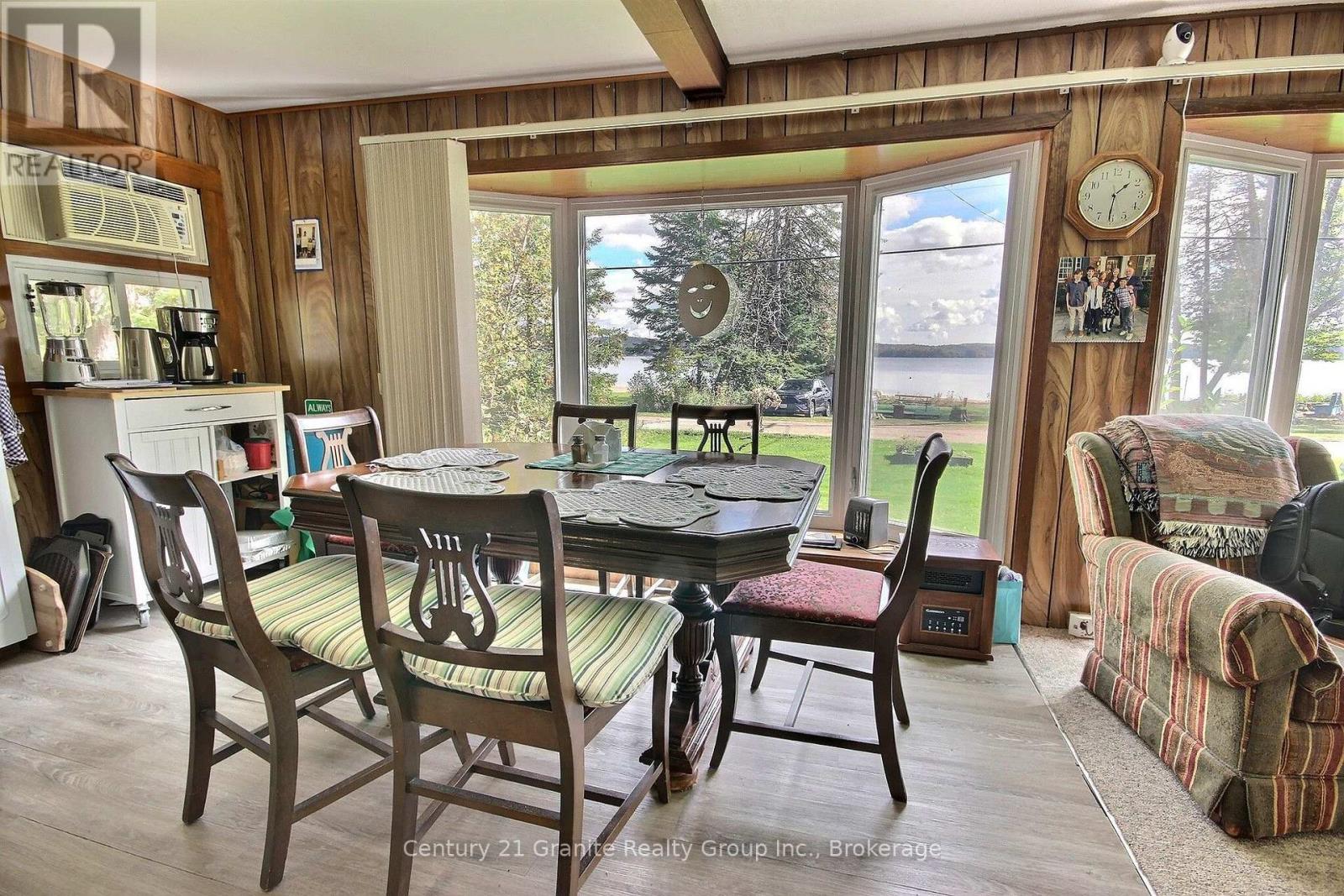 1051 Halls Lake Road Property Photo 4