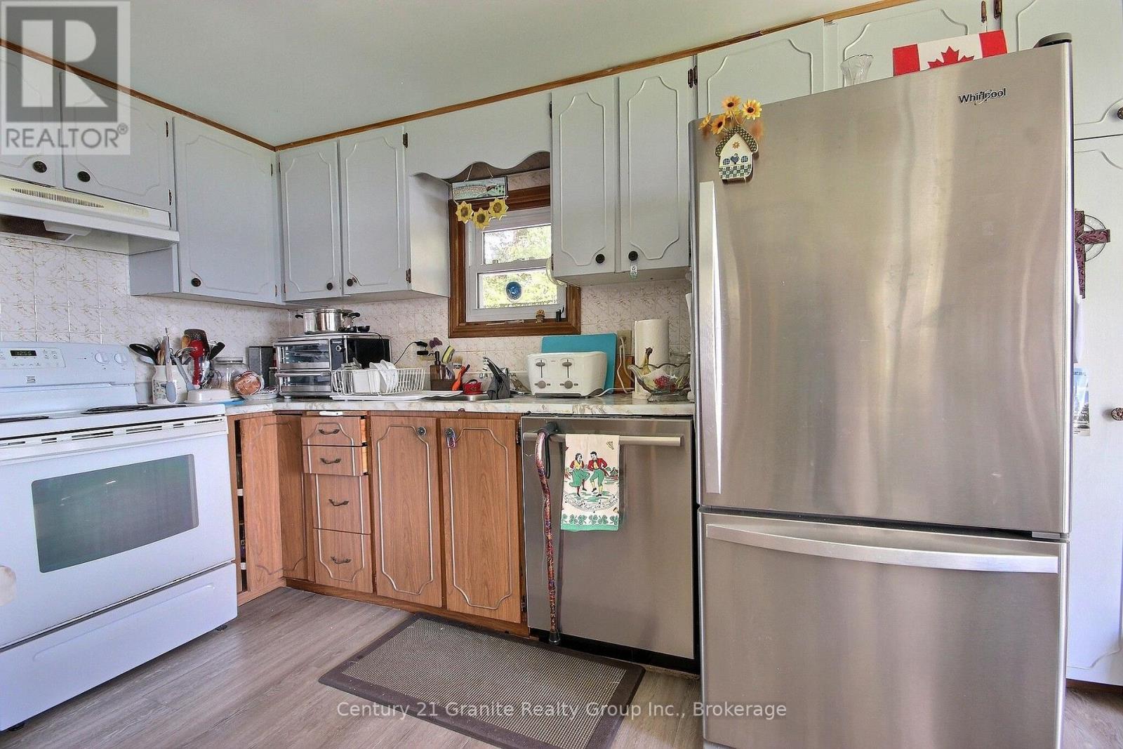 1051 Halls Lake Road Property Photo 10