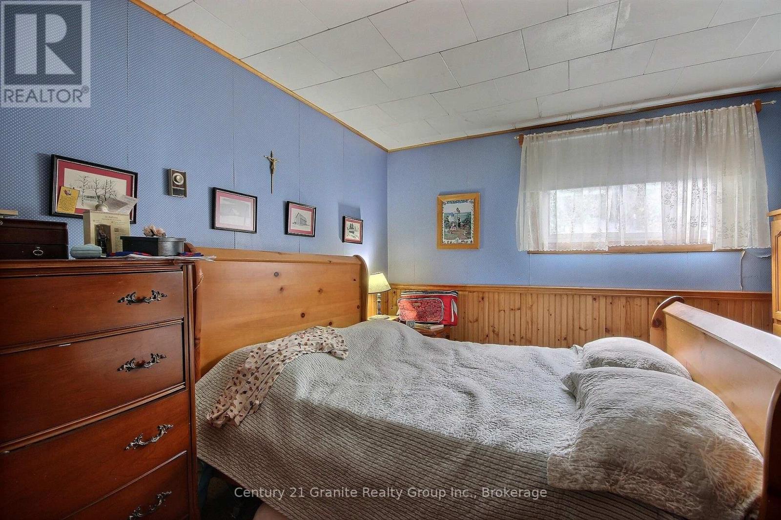 1051 Halls Lake Road Property Photo 11
